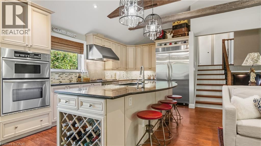 517 Rosedale Crescent, Burlington, ON