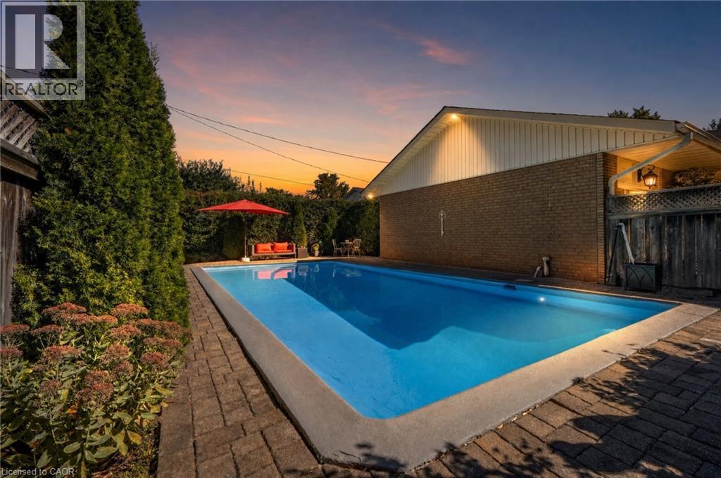 517 Rosedale Crescent, Burlington, ON