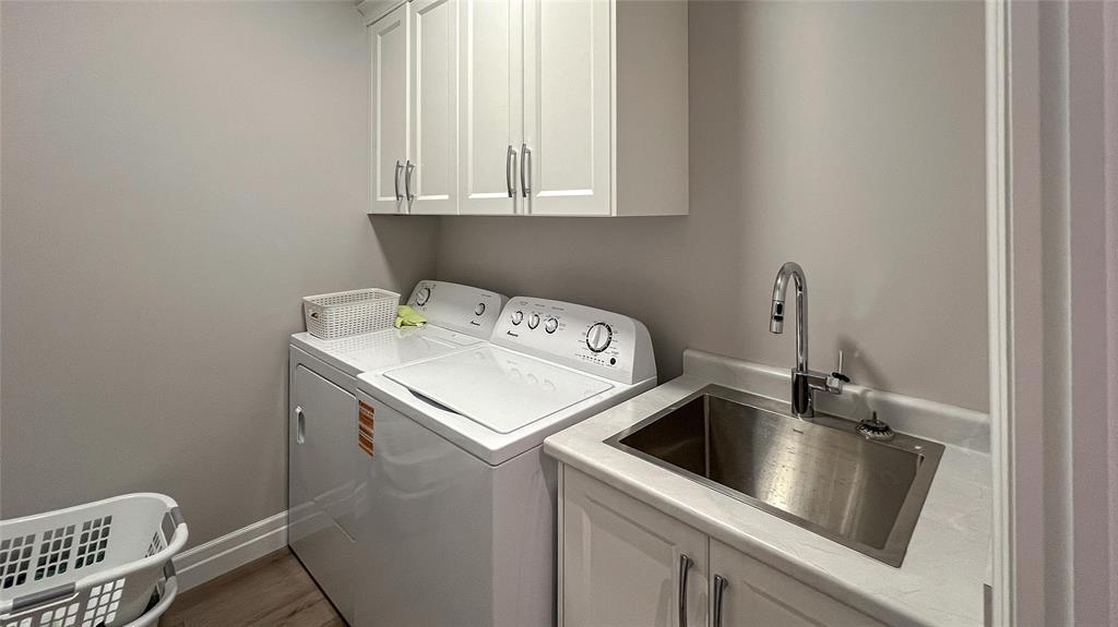 B-315 Alexandra Avenue, Point Edward, ON