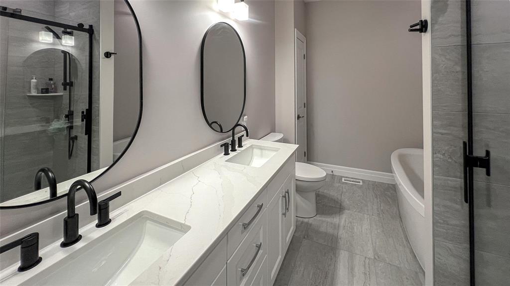 B-315 Alexandra Avenue, Point Edward, ON