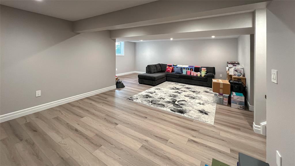 B-315 Alexandra Avenue, Point Edward, ON