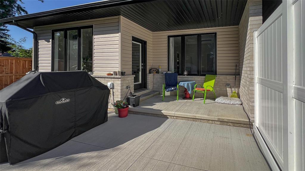 B-315 Alexandra Avenue, Point Edward, ON
