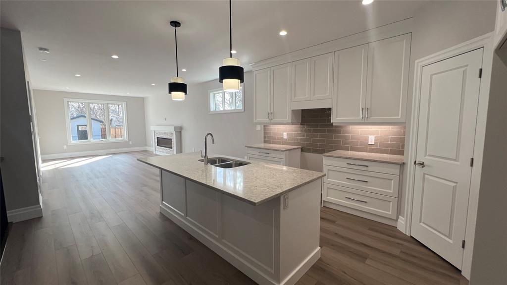 B-315 Alexandra Avenue, Point Edward, ON