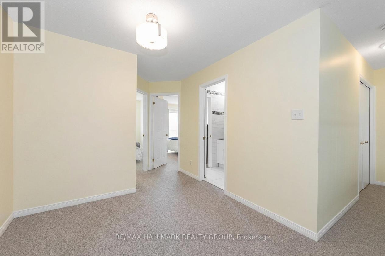 1715 Blohm Drive, Ottawa, ON