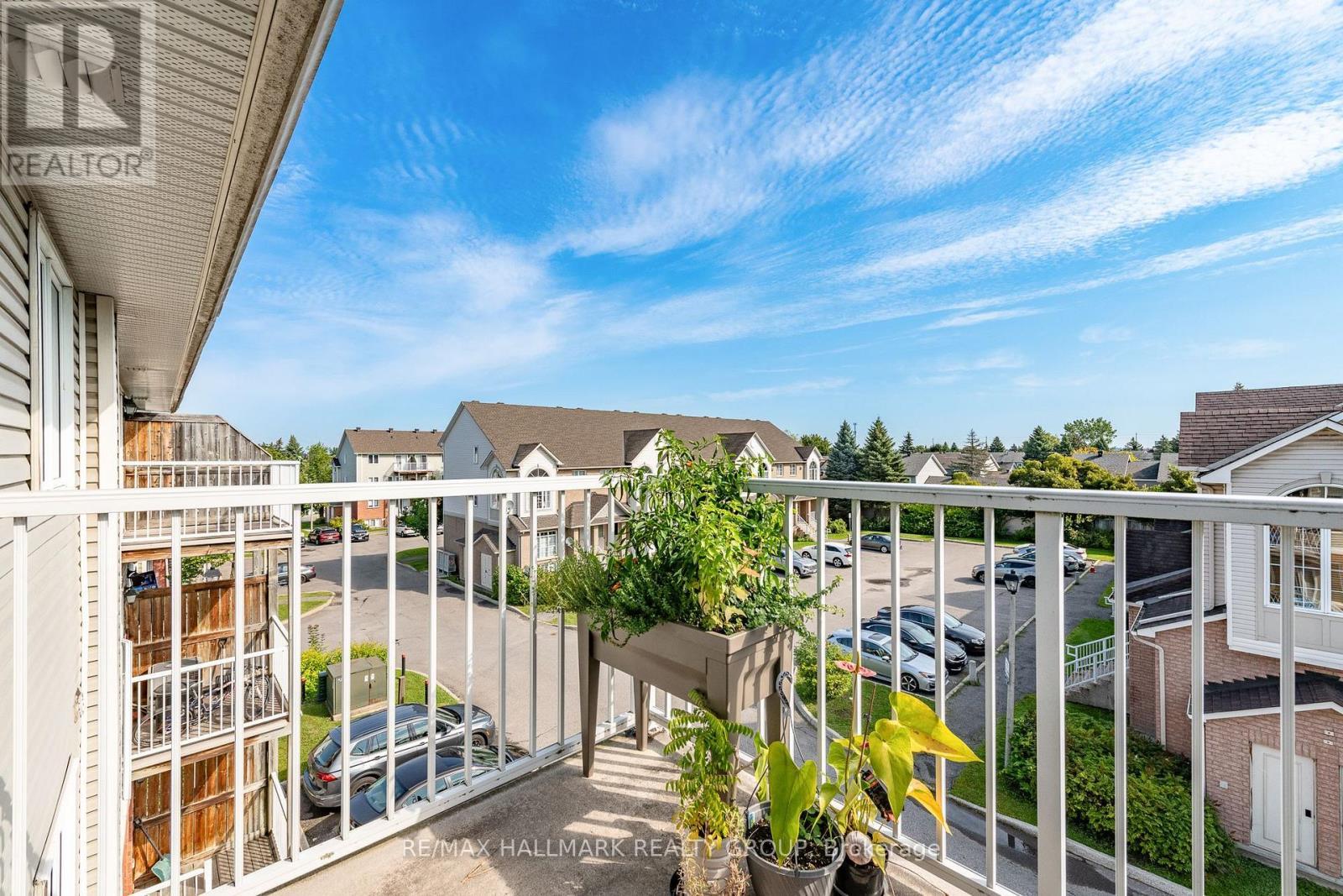 1715 Blohm Drive, Ottawa, ON