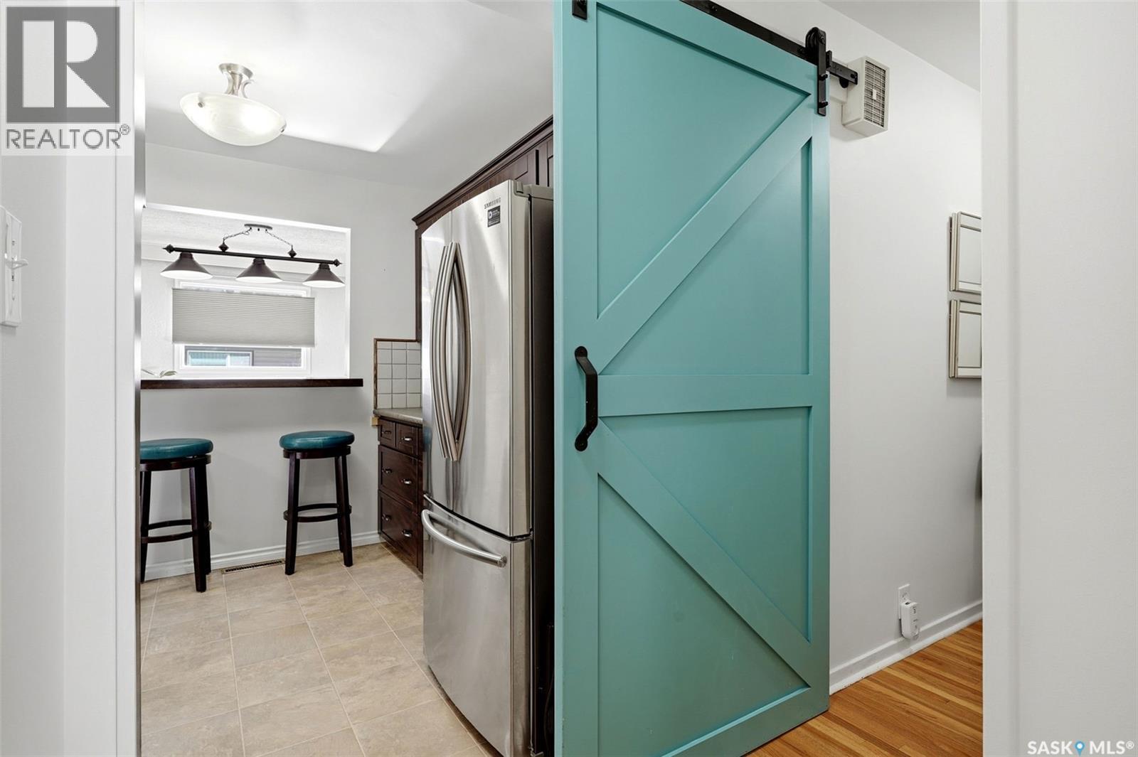 11 Dolphin Bay, Regina, SK