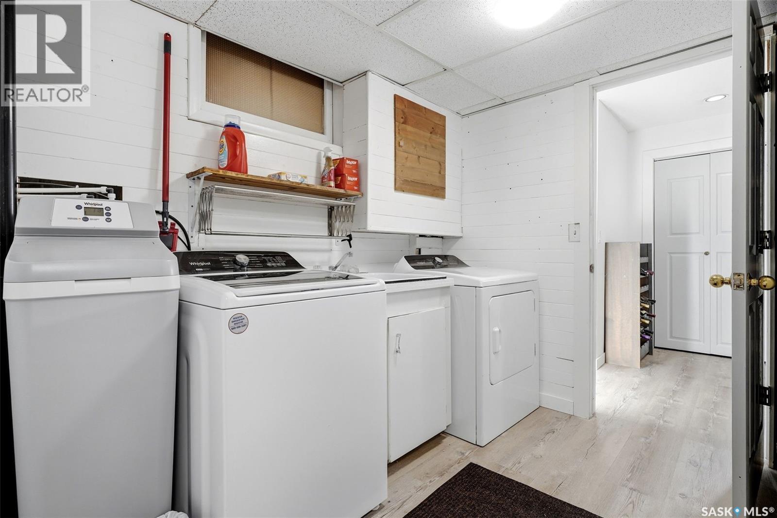 11 Dolphin Bay, Regina, SK