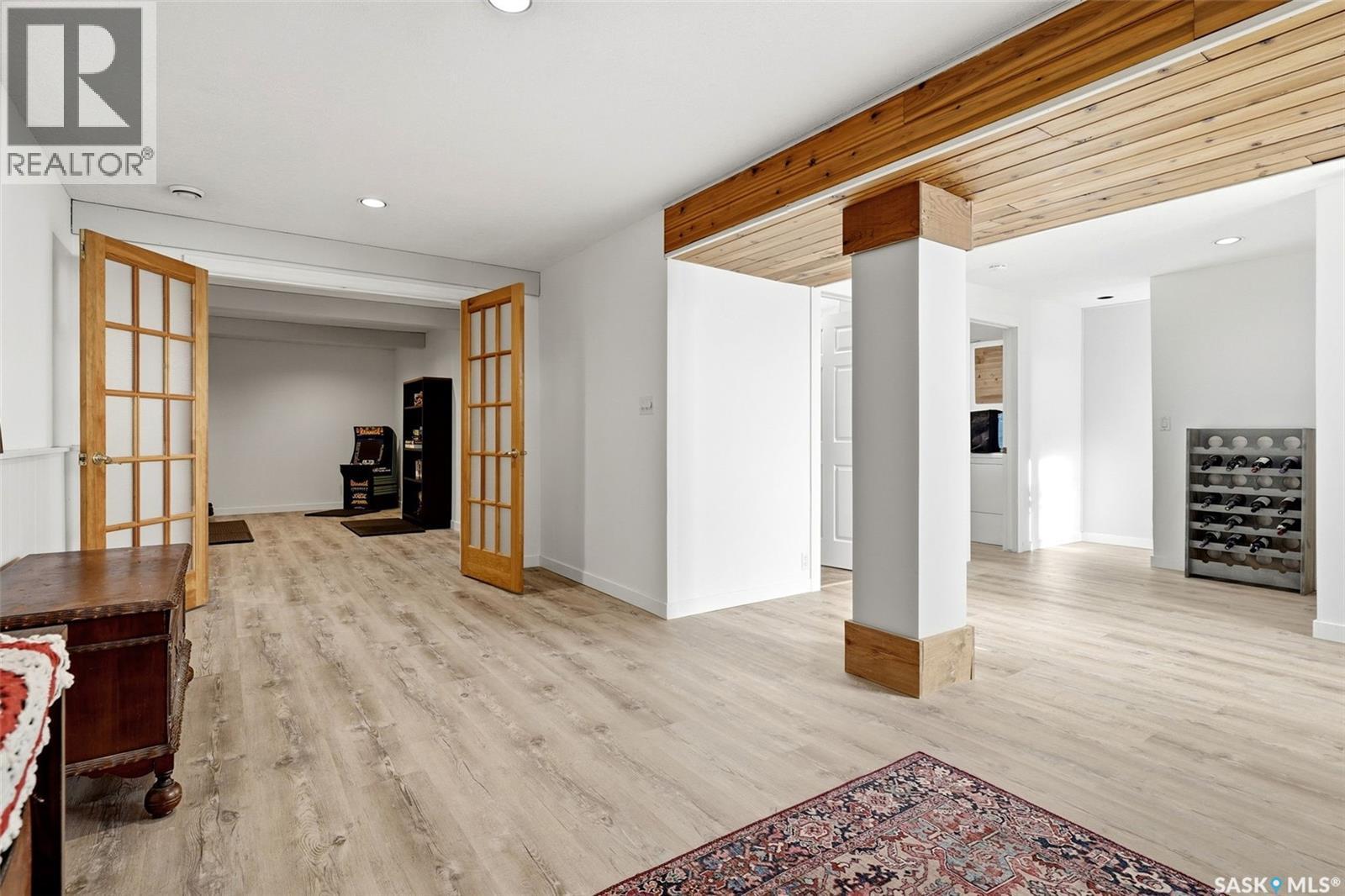11 Dolphin Bay, Regina, SK