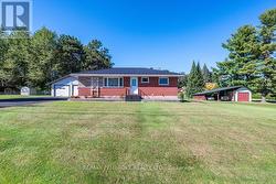 41 CENTRE STREET W Petawawa, ON K8A 7E8