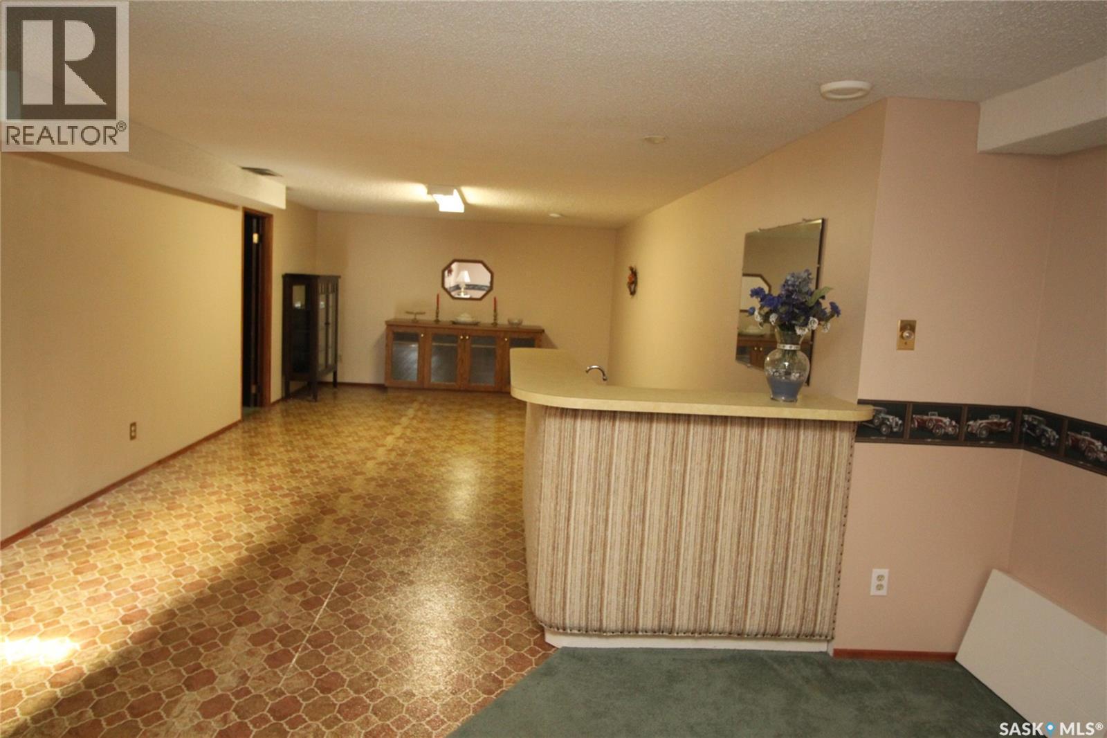 15 Schwager Crescent, Saskatoon, SK