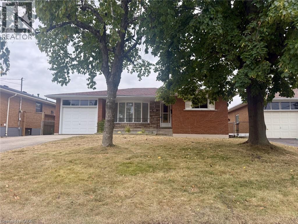 41 Orlanda Road, Hamilton, ON