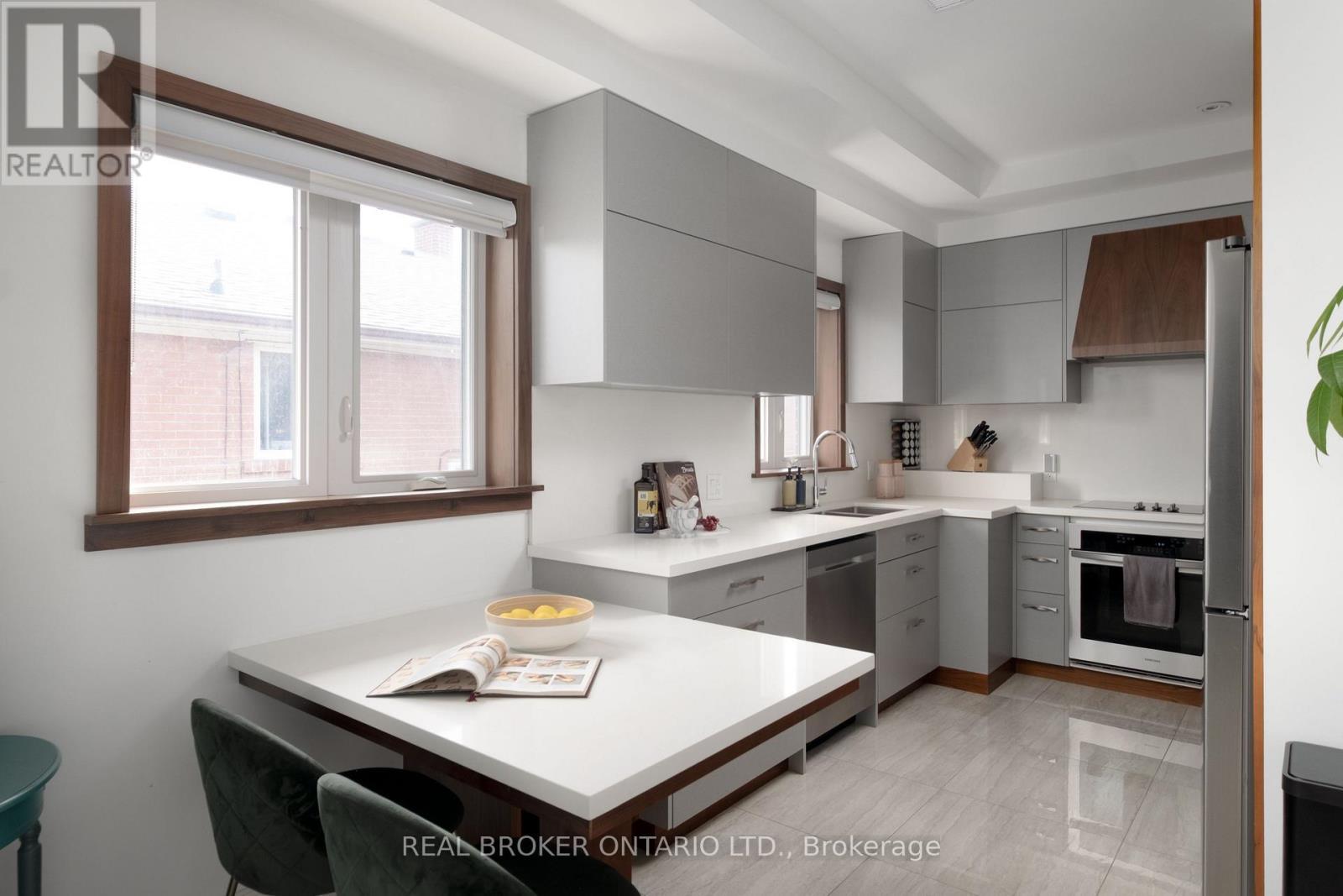 1633 Coram Crescent, Mississauga, ON
