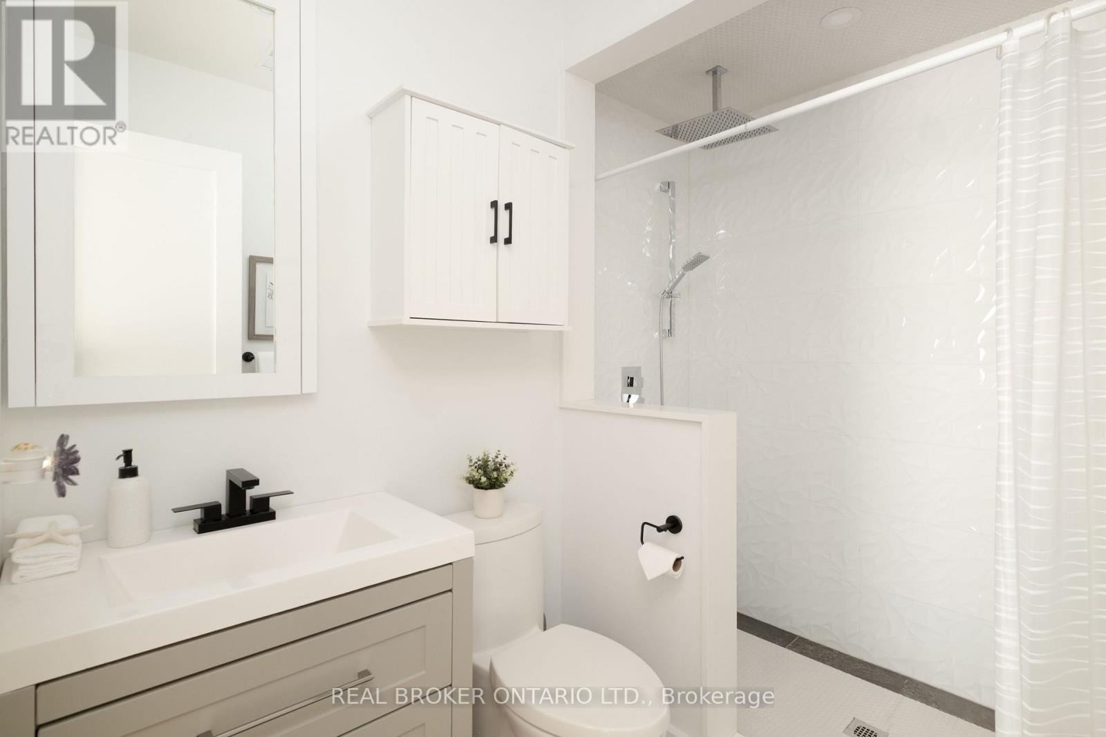 1633 Coram Crescent, Mississauga, ON