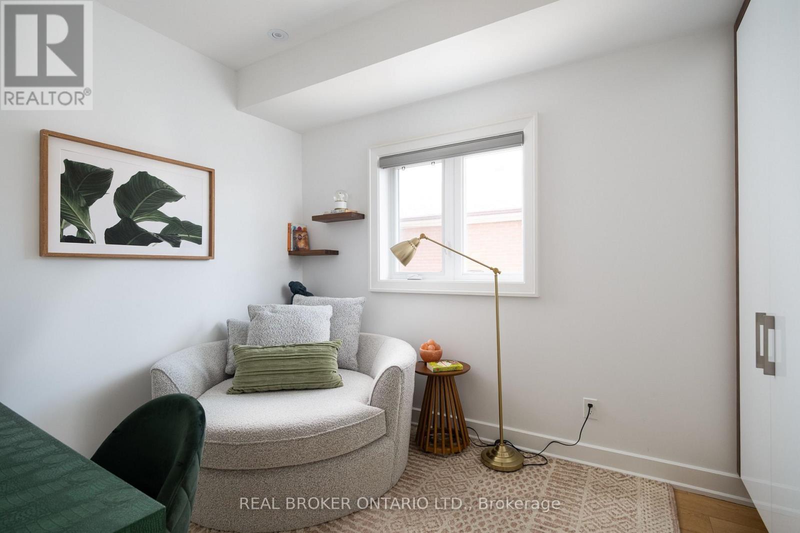 1633 Coram Crescent, Mississauga, ON