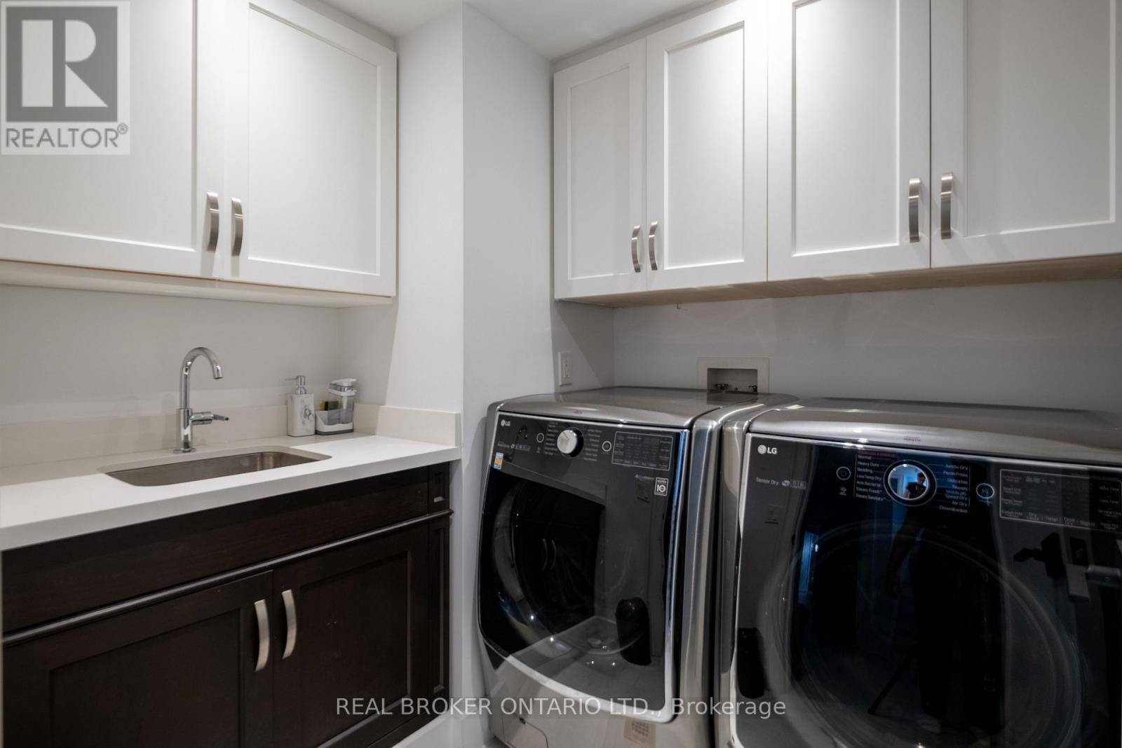 1633 Coram Crescent, Mississauga, ON