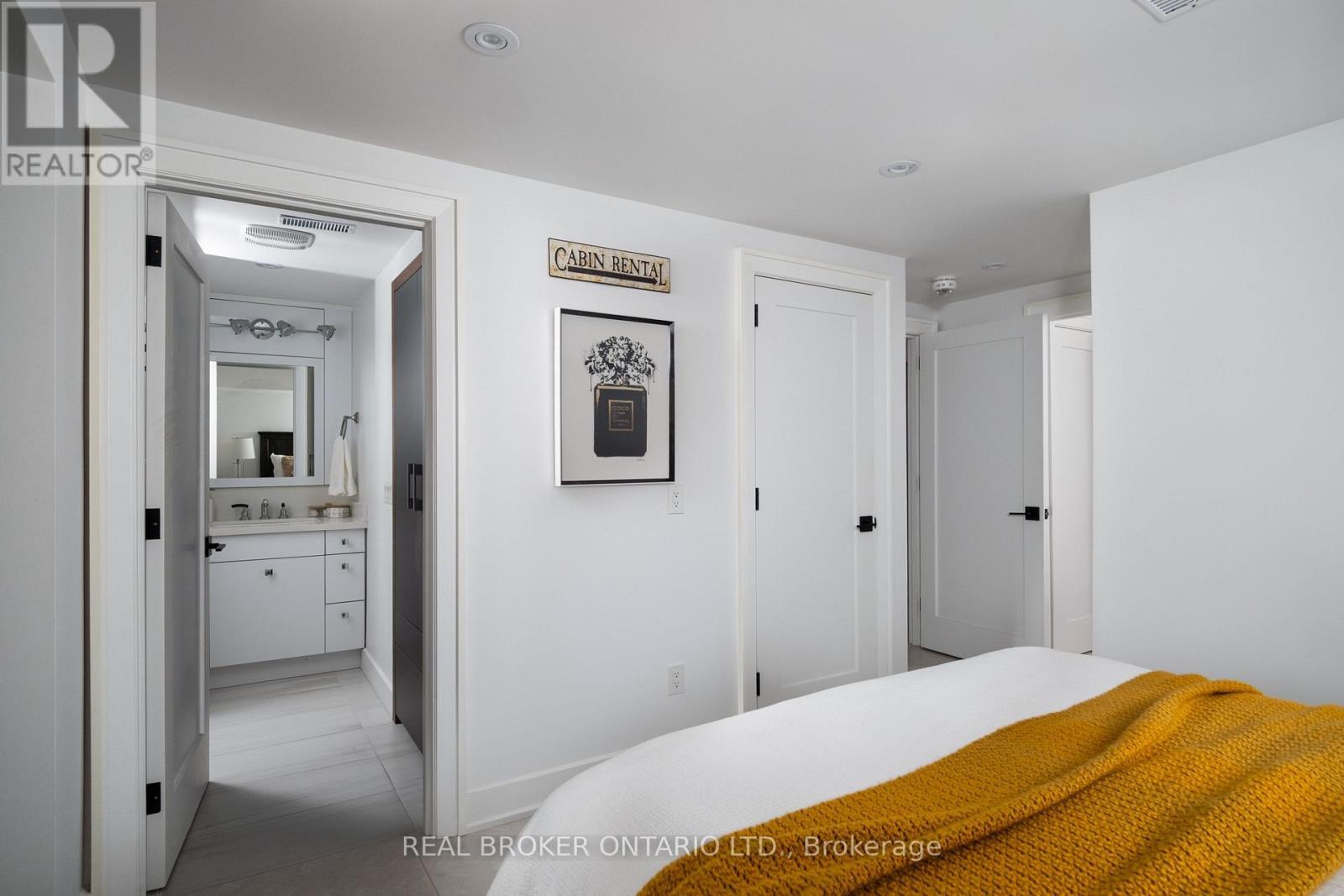 1633 Coram Crescent, Mississauga, ON