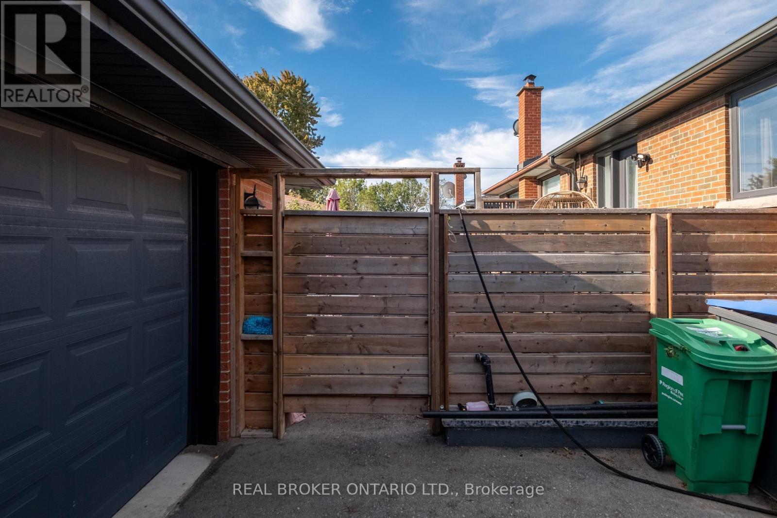 1633 Coram Crescent, Mississauga, ON