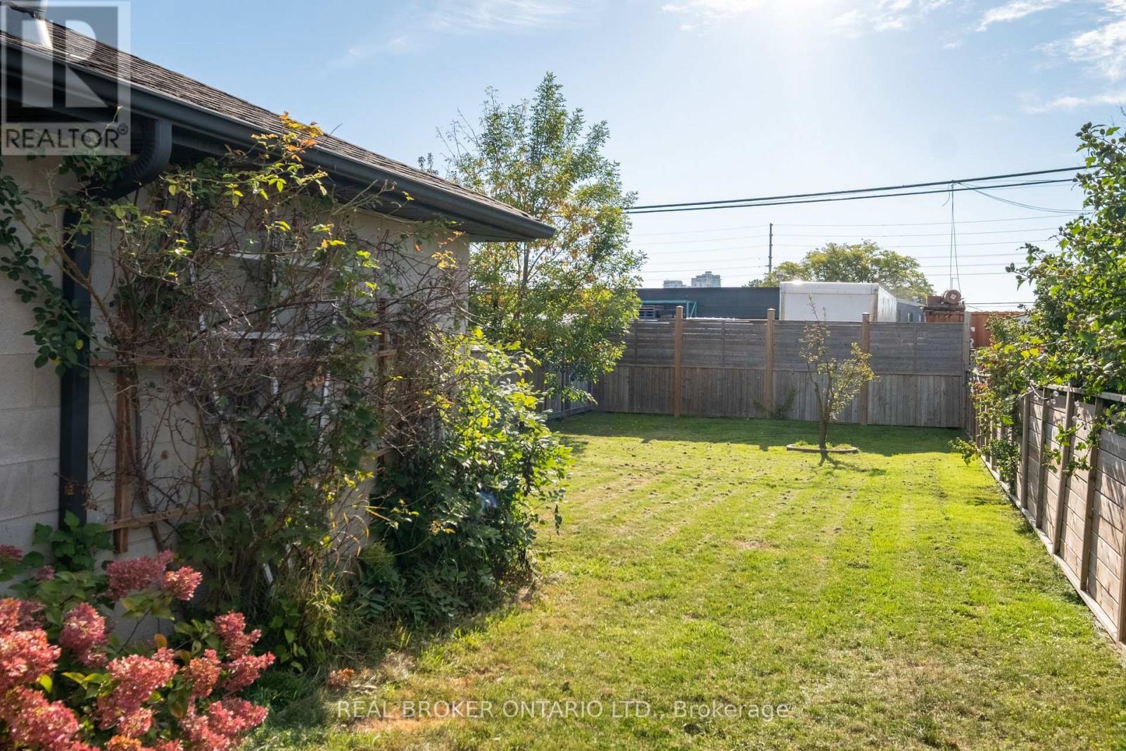 1633 Coram Crescent, Mississauga, ON