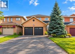 11 MURKAR CRESCENT Whitby, ON L1N 8Y4