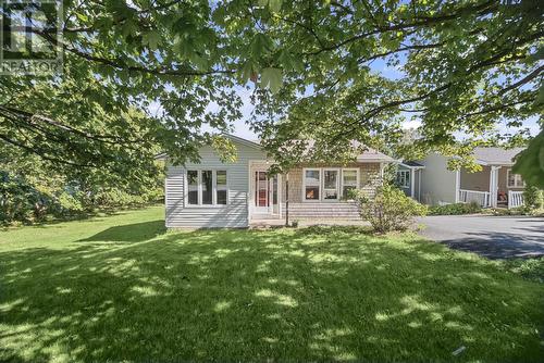 32 Warfords Road  Conception Bay South, NL A1X 4E3