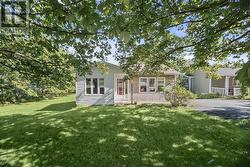 32 Warfords Road Conception Bay South, NL A1X 4E3