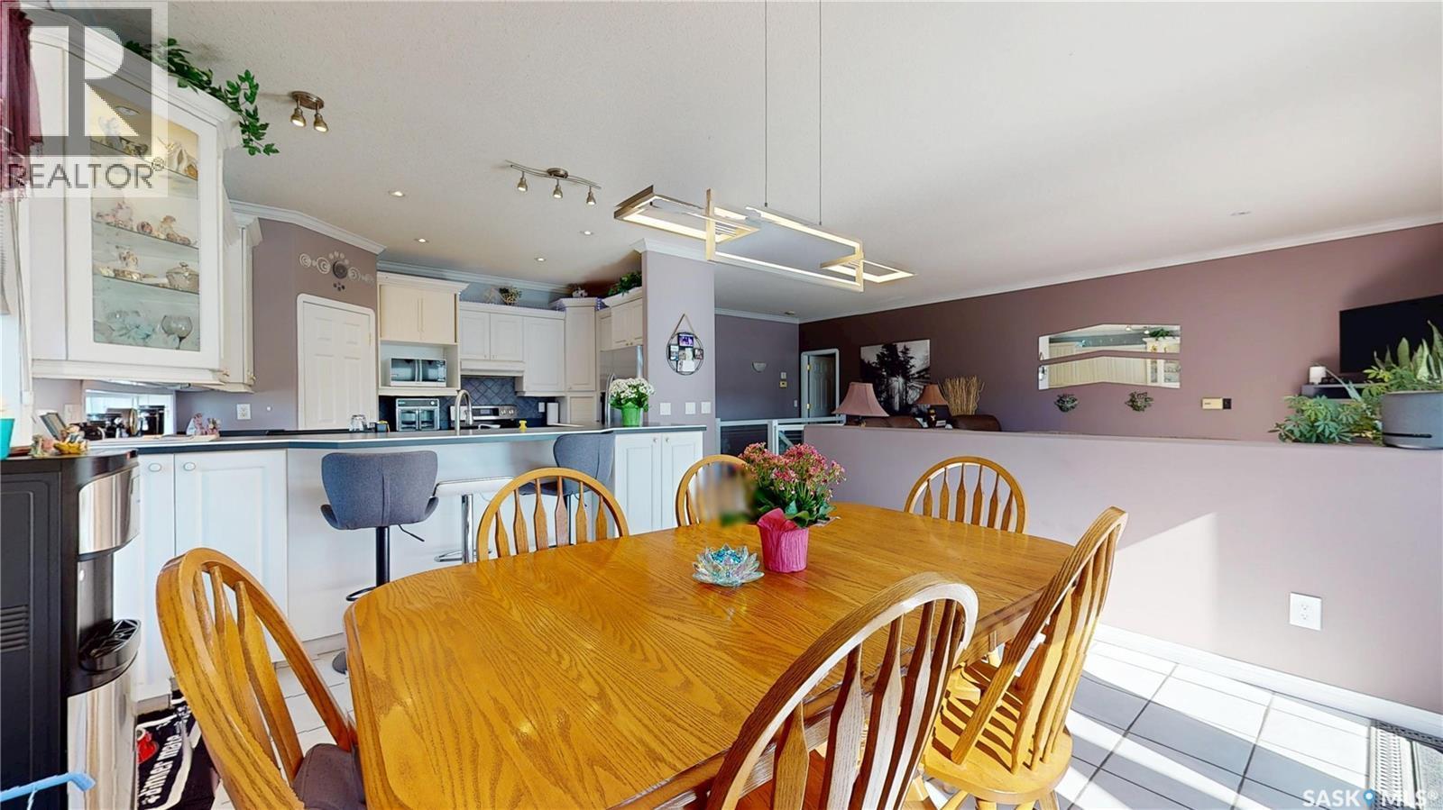 3515 Bishop Crescent E, Regina, SK