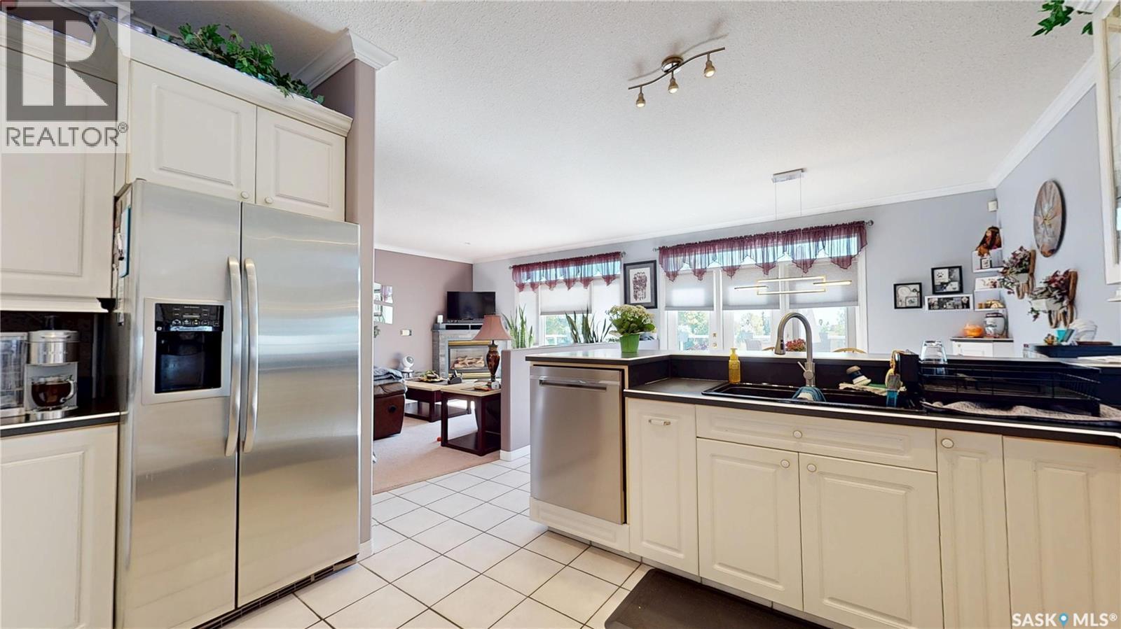 3515 Bishop Crescent E, Regina, SK