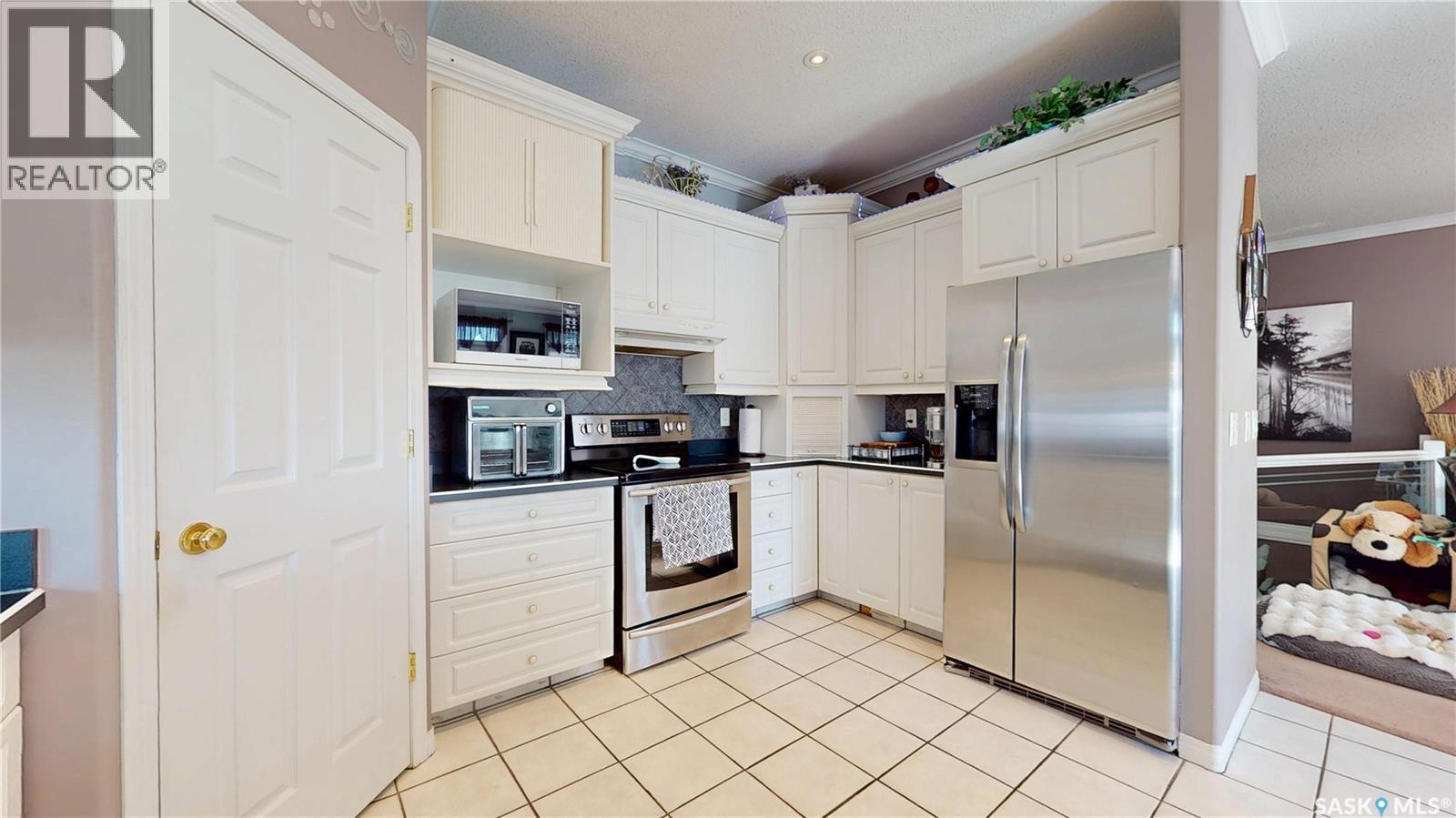 3515 Bishop Crescent E, Regina, SK