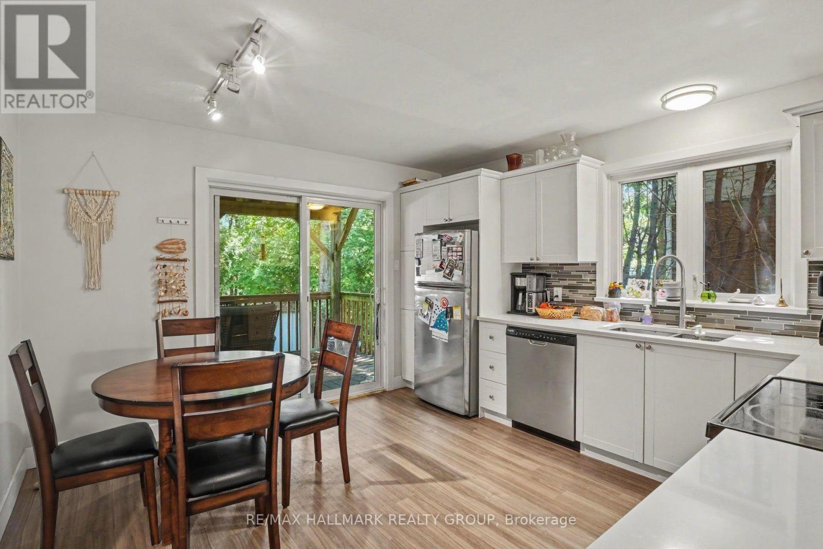 657 Golden Avenue, Ottawa, ON
