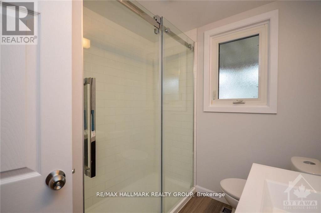 657 Golden Avenue, Ottawa, ON
