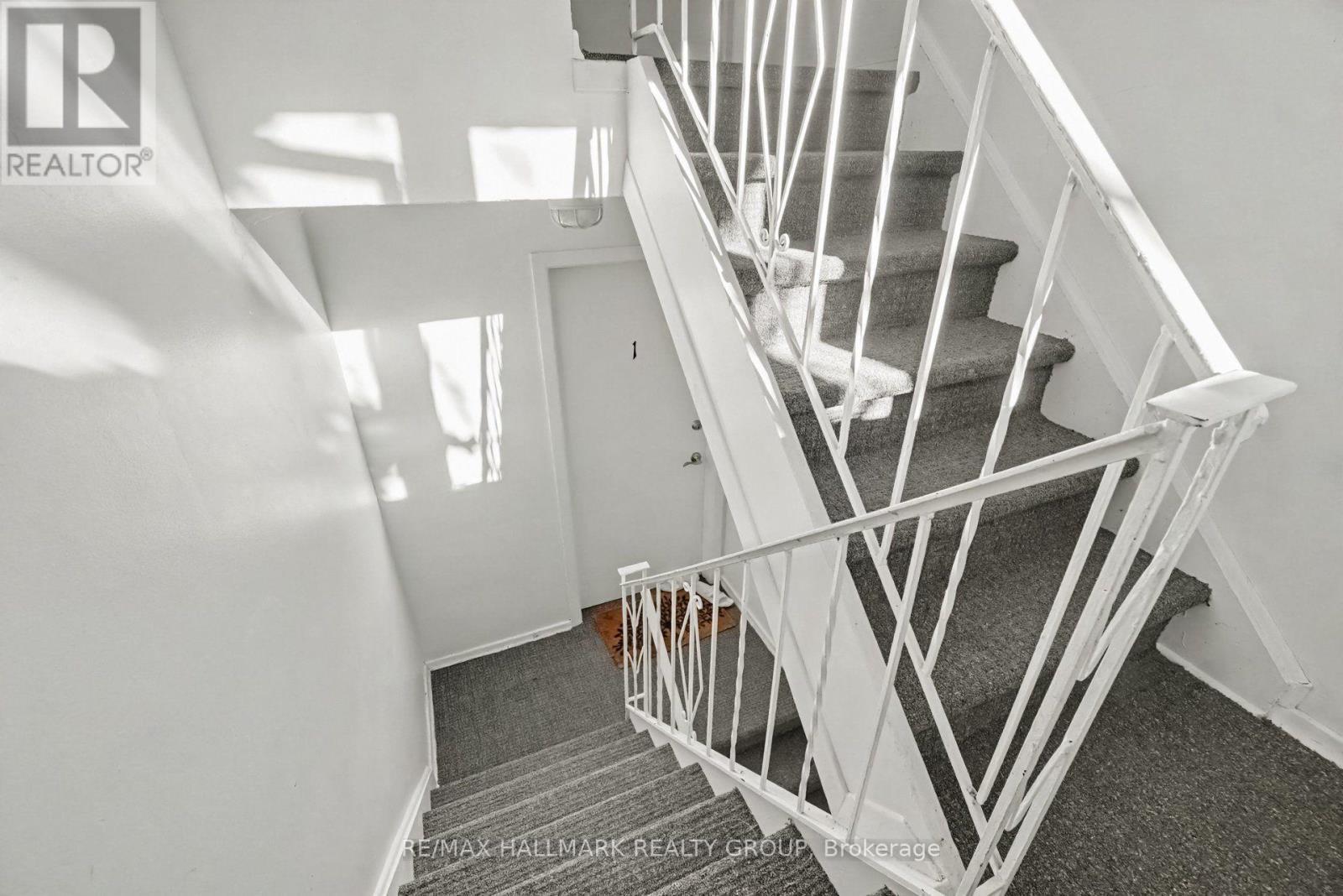 657 Golden Avenue, Ottawa, ON