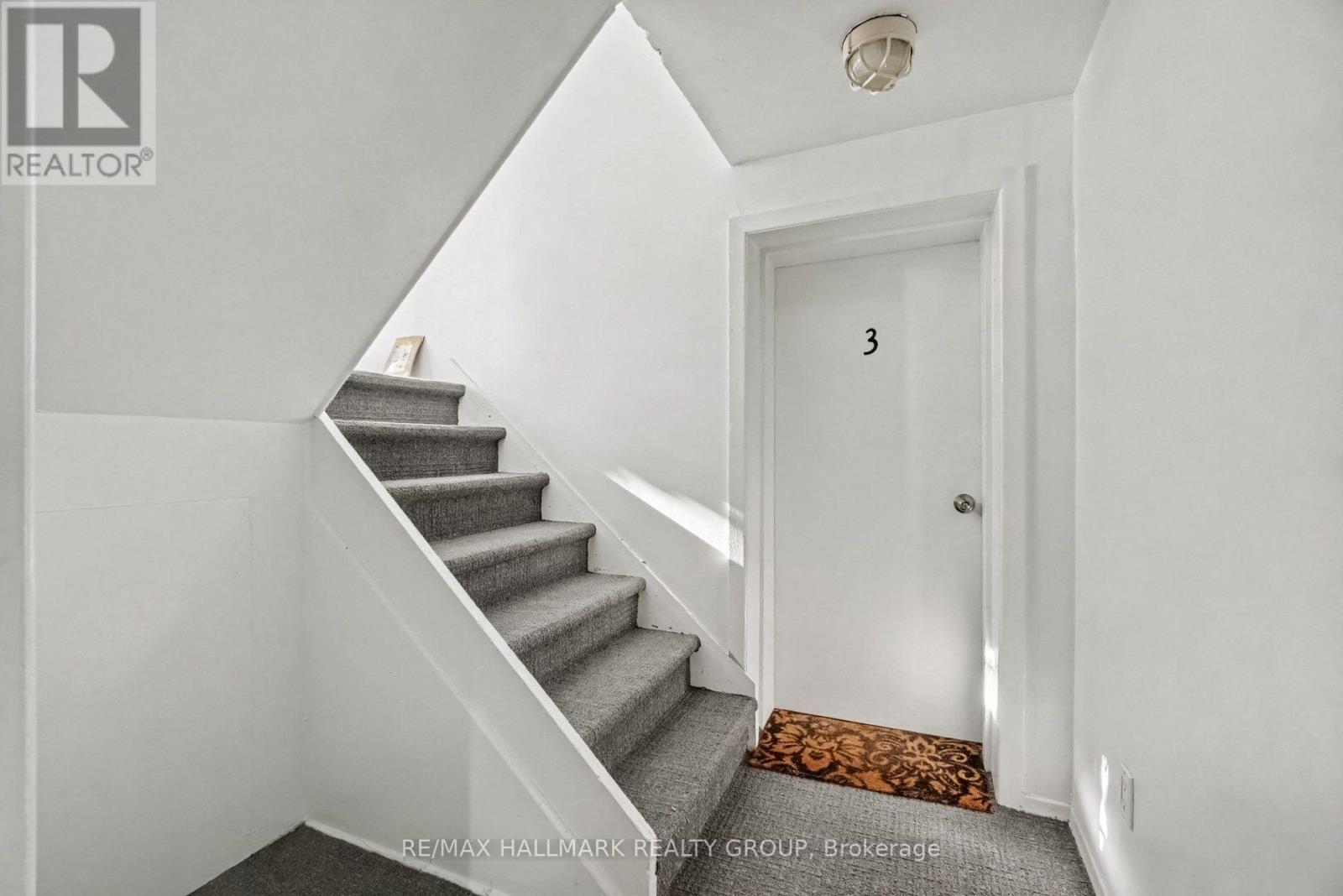 657 Golden Avenue, Ottawa, ON