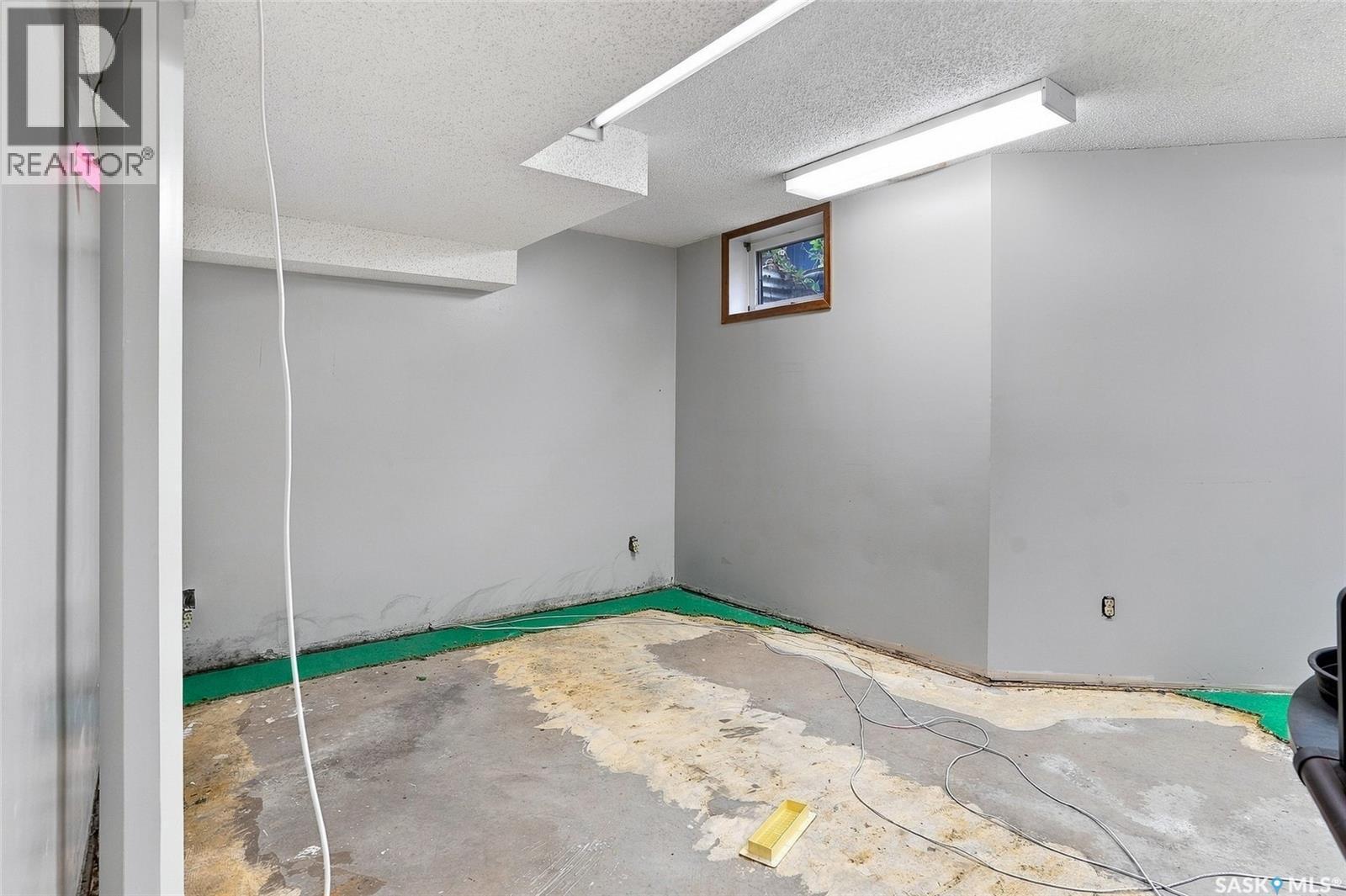 111 Christopher Road, Saskatoon, SK