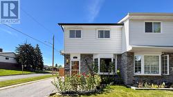 982 RENFREW COURT Oshawa, ON L1J 6L2