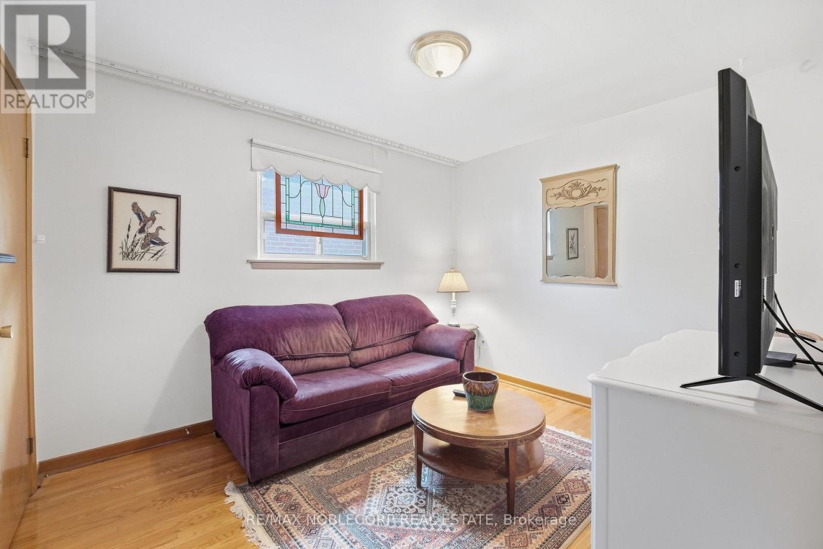 4 Warlingham Court, Toronto, ON