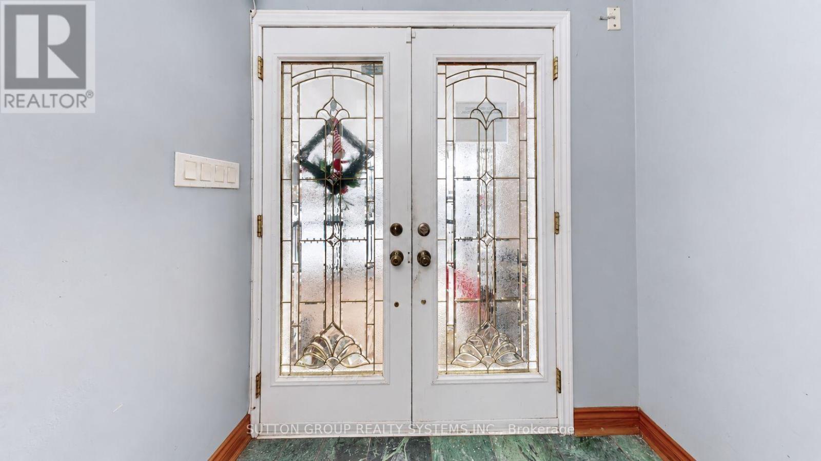 30 Coronado Court, Toronto, ON