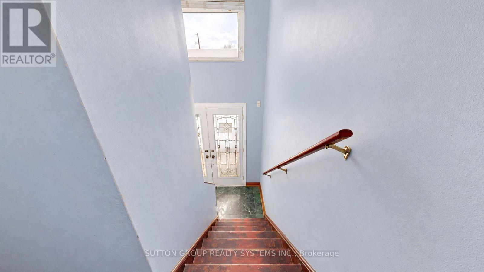 30 Coronado Court, Toronto, ON
