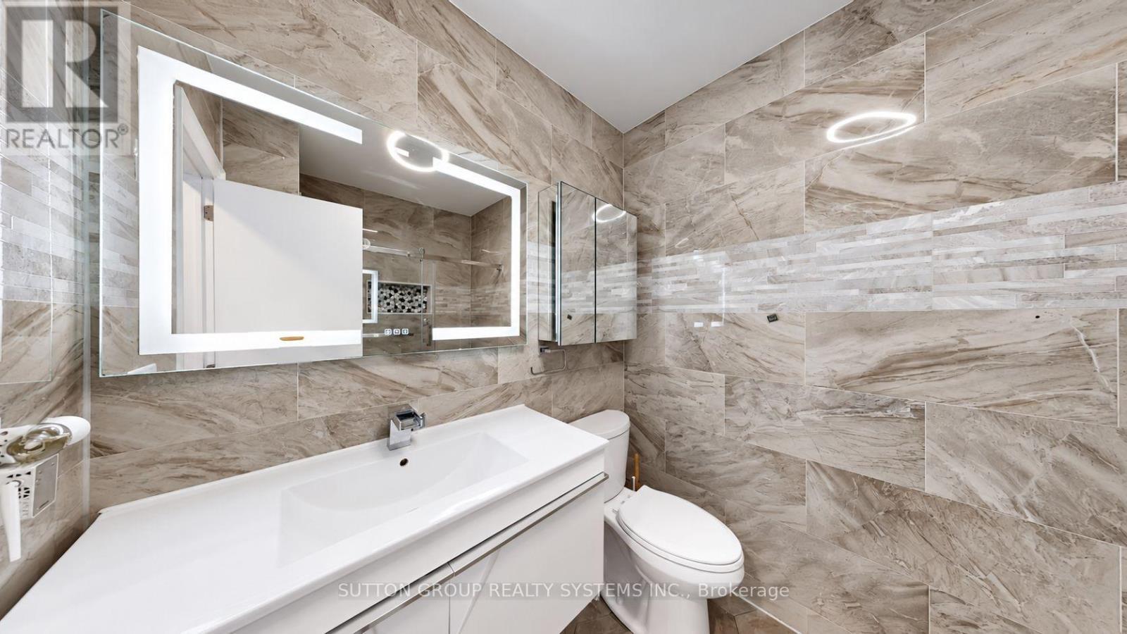 30 Coronado Court, Toronto, ON