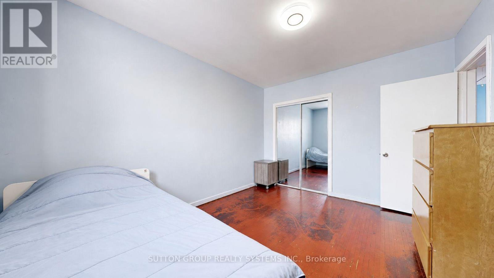 30 Coronado Court, Toronto, ON