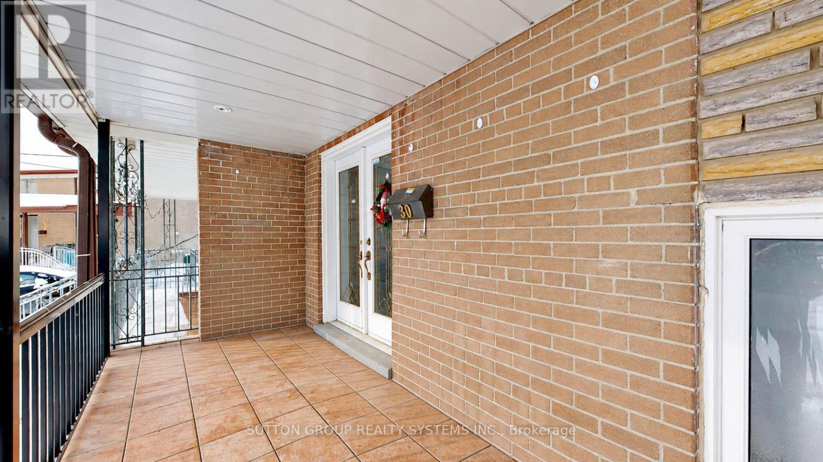 30 Coronado Court, Toronto, ON