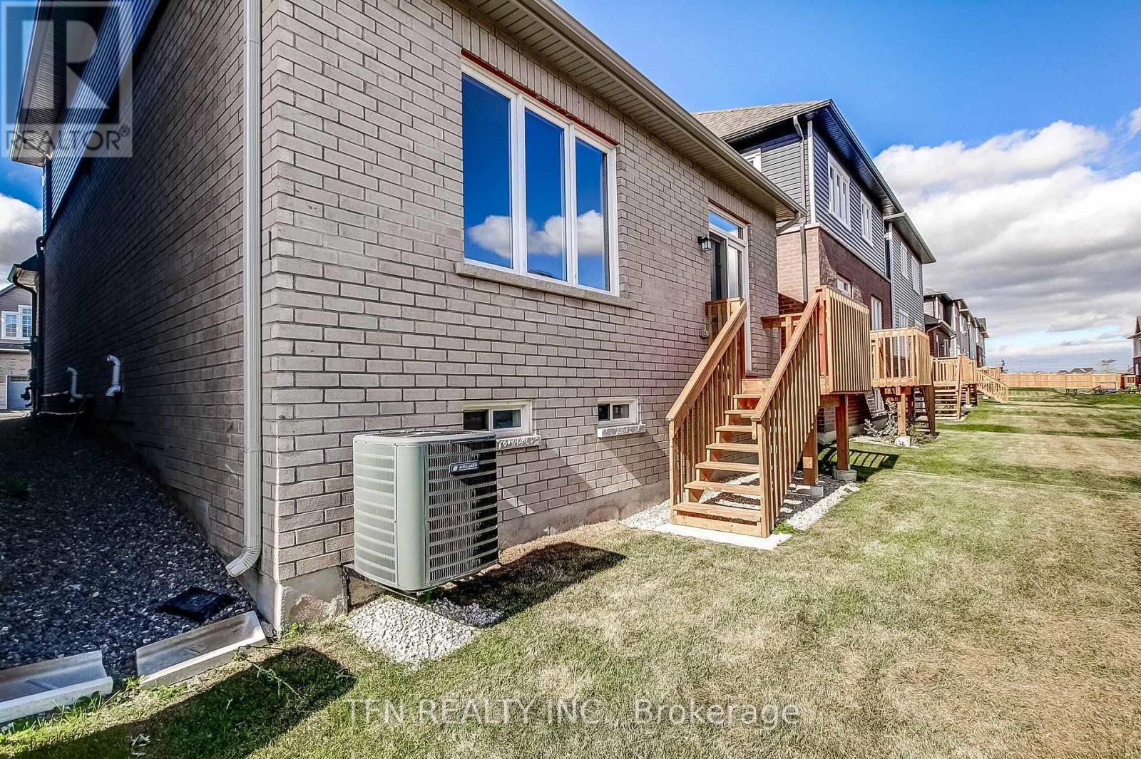 87 Mcgill Avenue, Erin, ON