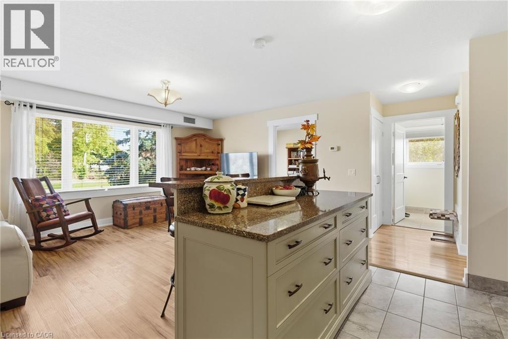 111 Smits Cove Unit# 302, Smithville, ON