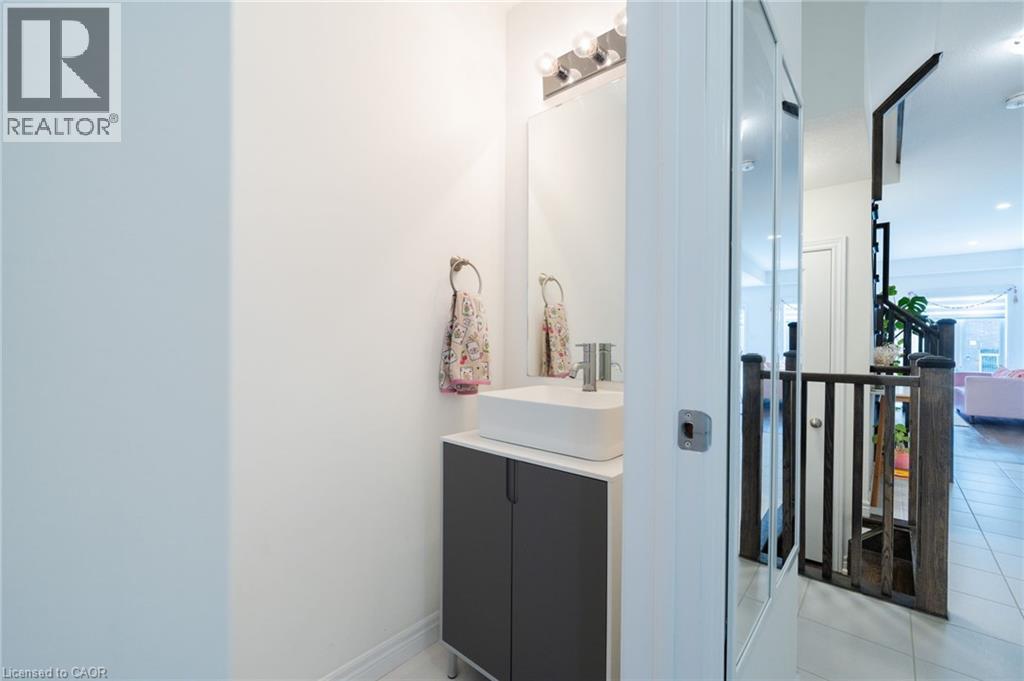 30 Cleland Avenue, Hamilton, ON
