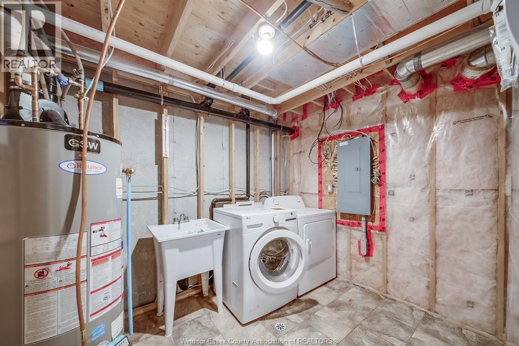 11916 Boulder Crescent, Windsor, ON