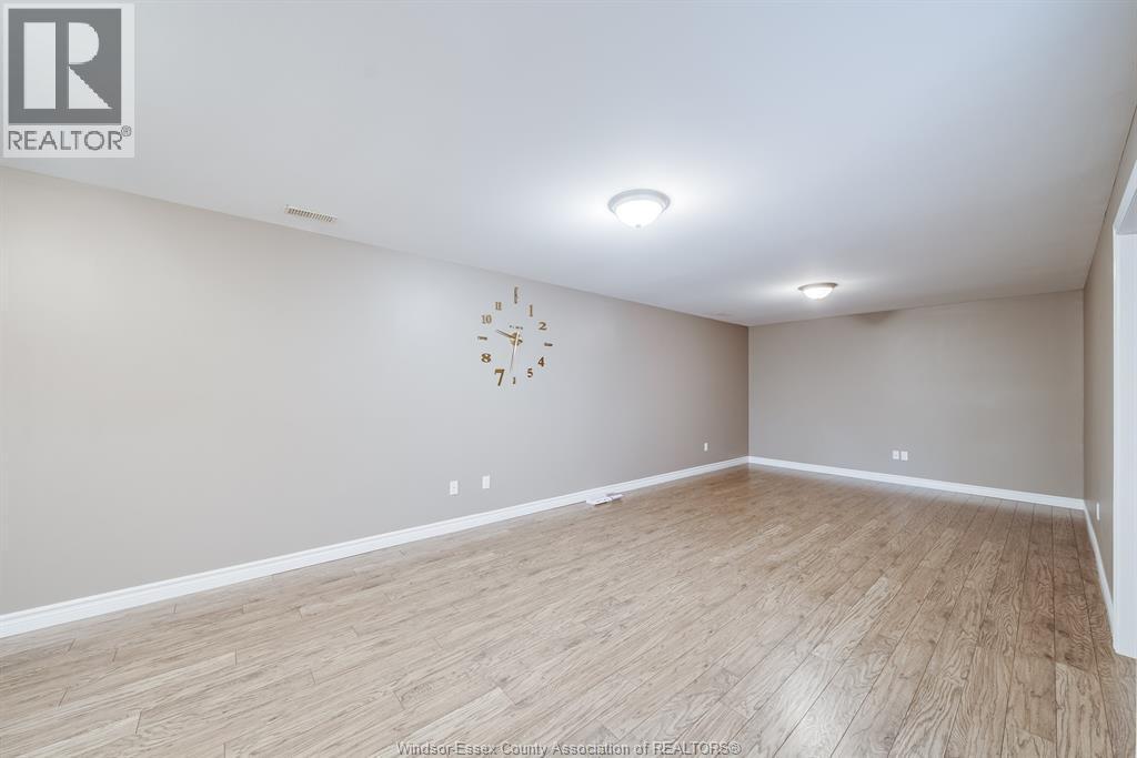 11916 Boulder Crescent, Windsor, ON