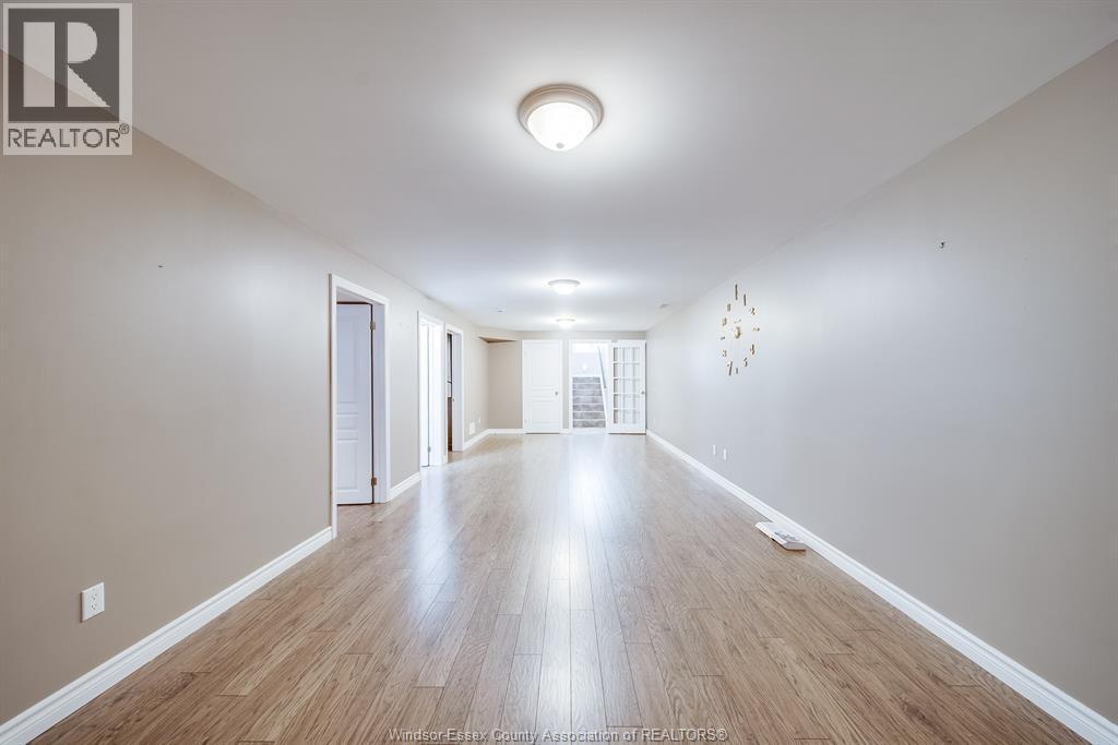 11916 Boulder Crescent, Windsor, ON