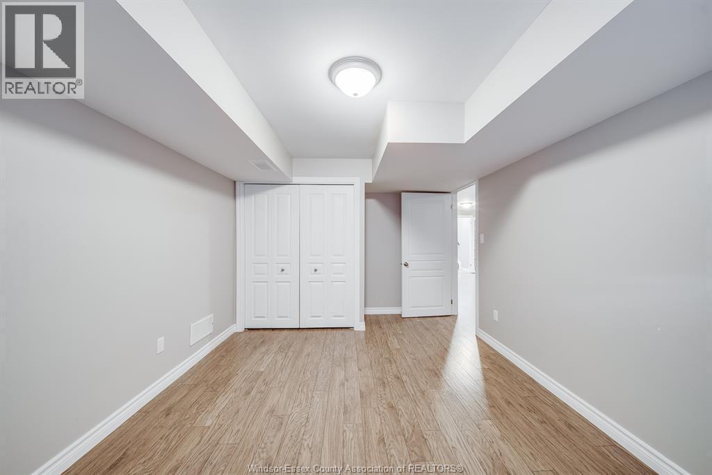 11916 Boulder Crescent, Windsor, ON