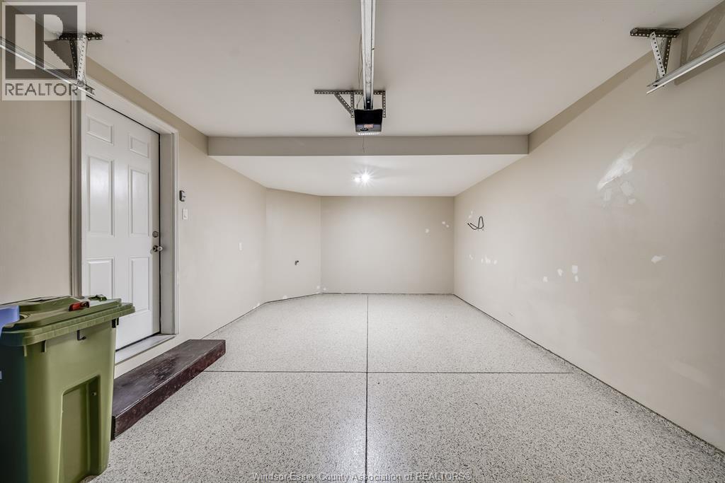 11916 Boulder Crescent, Windsor, ON