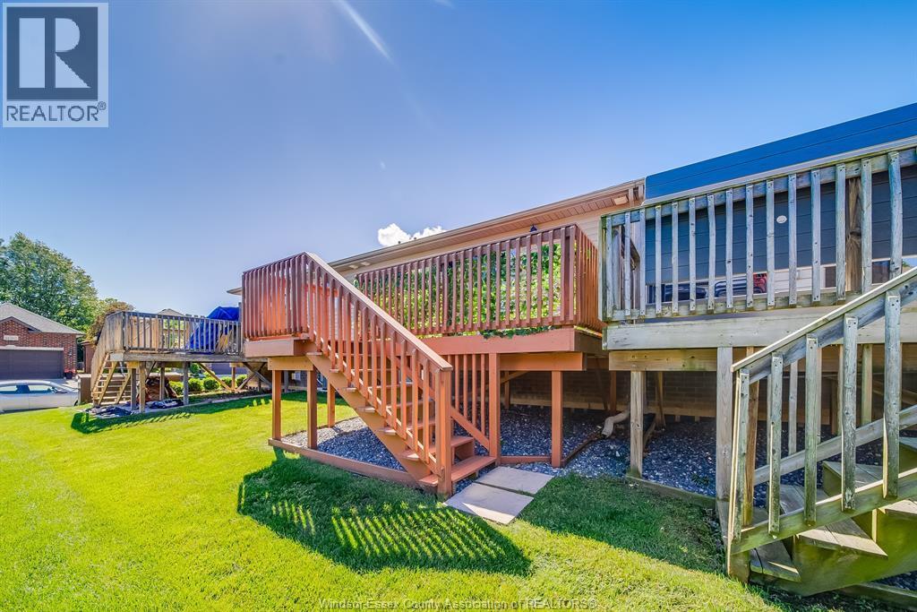 11916 Boulder Crescent, Windsor, ON