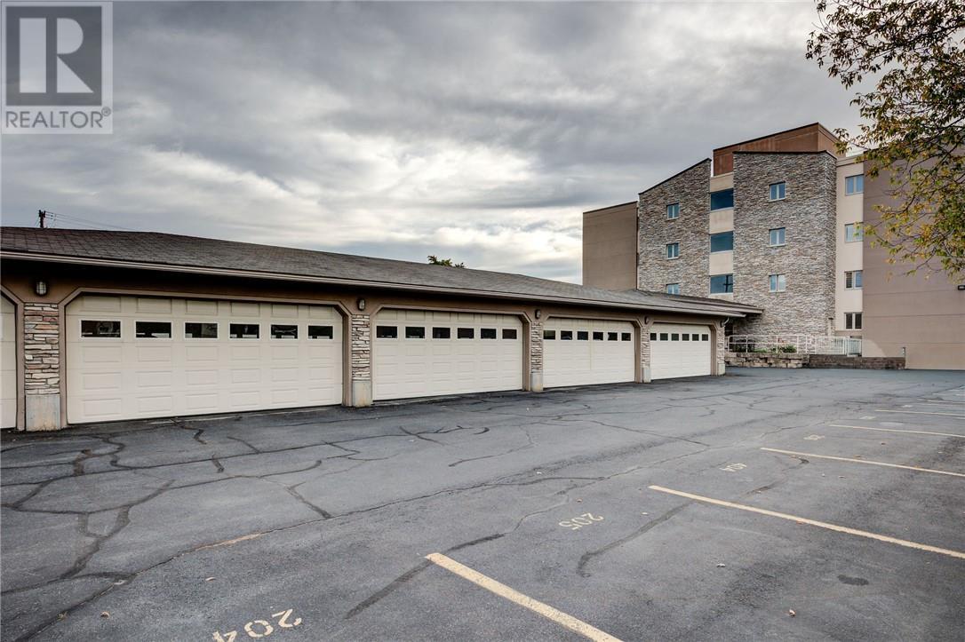 15 Maki Avenue Unit# 406, Sudbury, ON